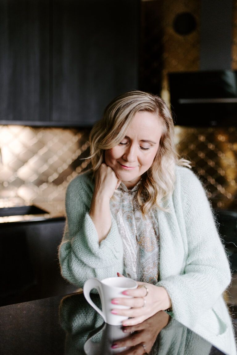 Yksinäisyys, Yksinäinen yksin jäämisen pelko, yksinäisyyden tunteen käsittely -terapia & valmennus (Coach Kati Niemi)