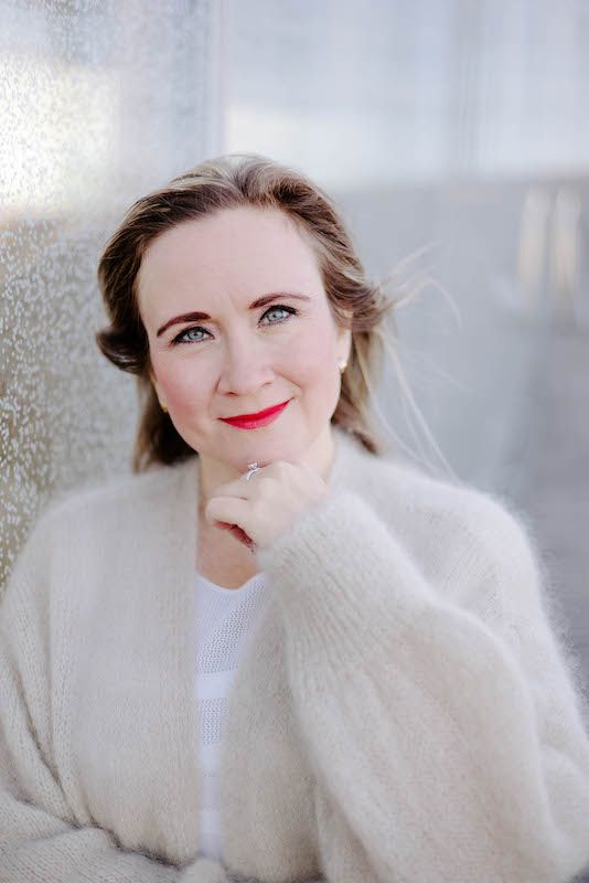 Hyvä ilmainen rentoutusäänite kehon rentoutumiseen, mielen rauhoittamiseen ja hermoston palautumiseen (Hypnoterapeutti Kati Niemi)