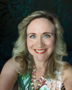 Miten ottaa hyvät valokuvat deitti-ilmoitukseen ja valita paras deittisovellus hyvän kumppanin löytämiseksi? (Rakkausvalmentaja Coach Kati)