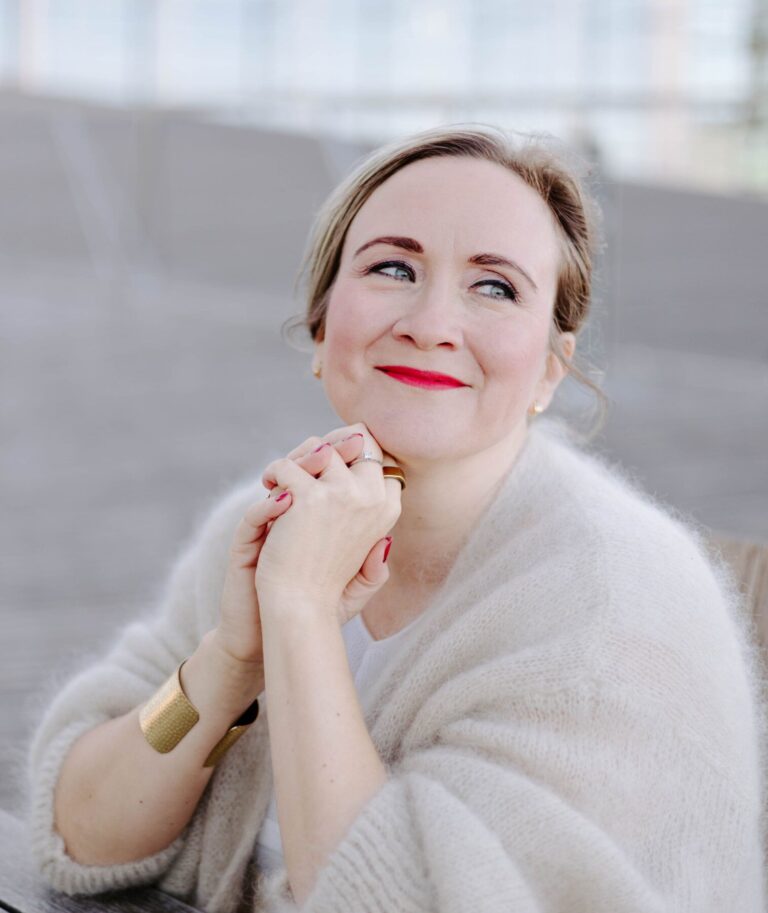 Miellyttämisen tarve; Pakko miellyttää (Coach Kati)