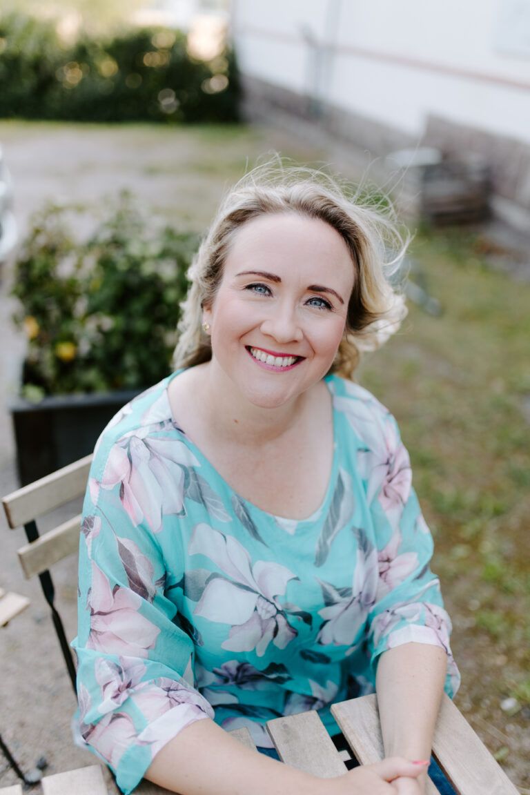 Sinkkumiehen deittivalmentaja - Miesten terapeutti Kati