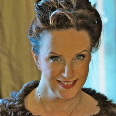 Jaana Ylén-Hurme värianalyysikonsultti ja henkilökohtainen tyylineuvoja