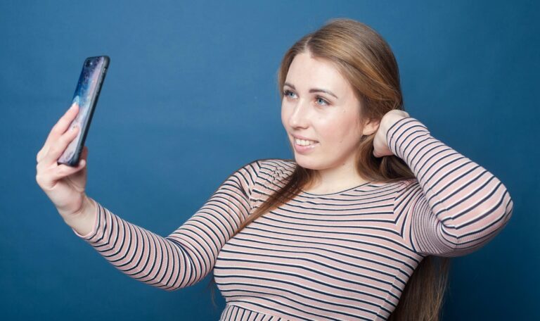 Tahdonvastainen selibaatti (incel), seksitön suhde, seksitön parisuhde, seksitön avioliitto, parisuhde ilman seksiä, avioliitossa ei seksiä