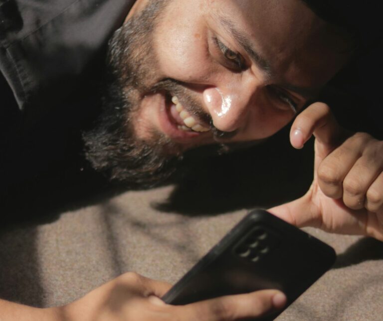 Tahdonvastainen selibaatti (incel), seksitön suhde, seksitön parisuhde, seksitön avioliitto, parisuhde ilman seksiä, avioliitossa ei seksiä